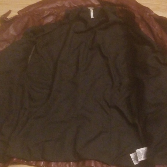 Leather jacket - Picture 3 of 3